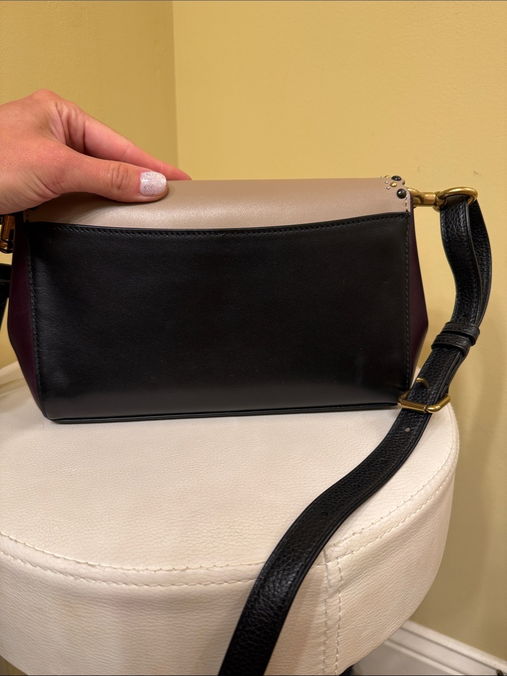 Coach Scalloped Edge Turn-Lock Crossbody in Taupe and Black - Picture 6 of 6